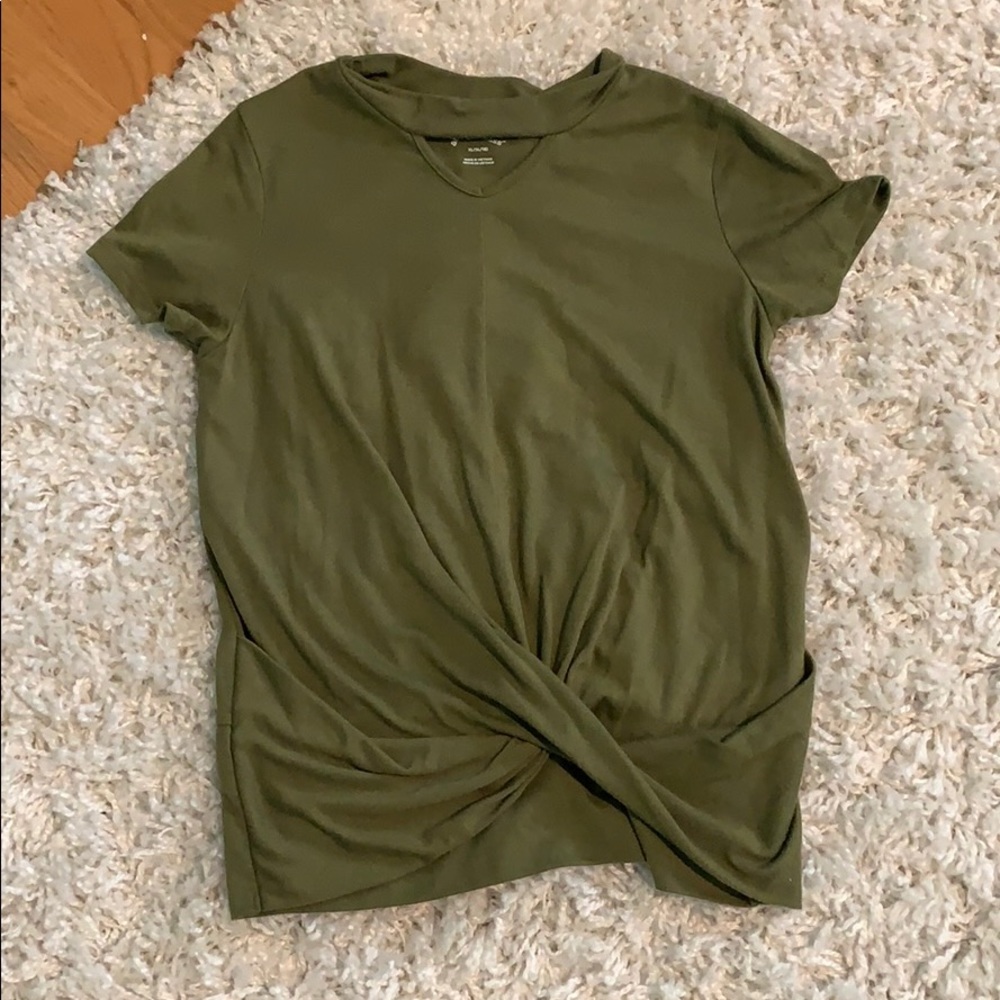 Navy green t shirt